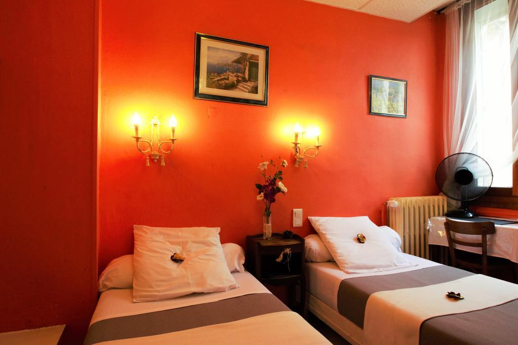 Hotel Innova Cardabella Avignon Rom bilde