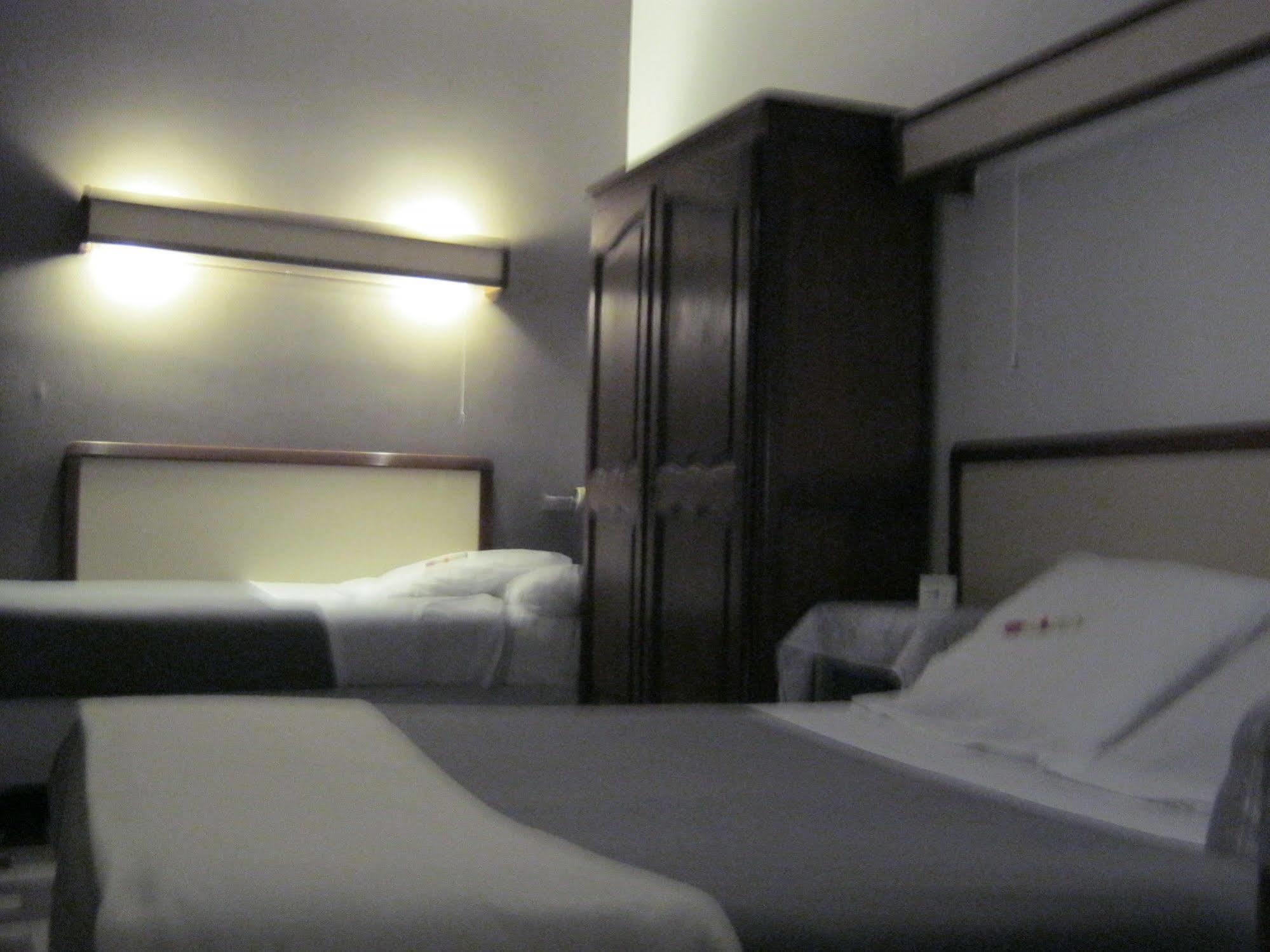 Hotel Innova Cardabella Avignon Eksteriør bilde